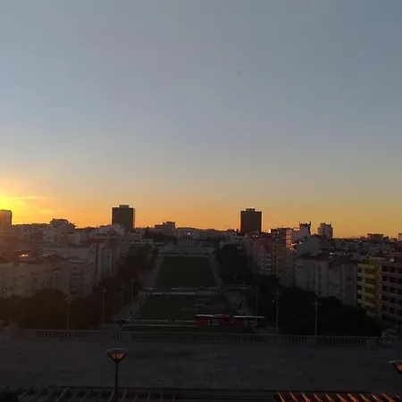 Alameda Light *